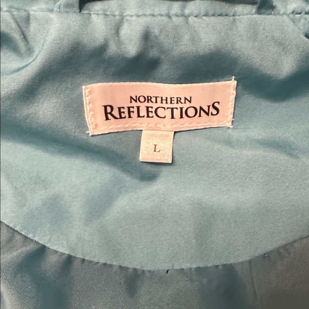 NORTHERN REFLECTIONS Quilted Vest - Picture 5 of 6